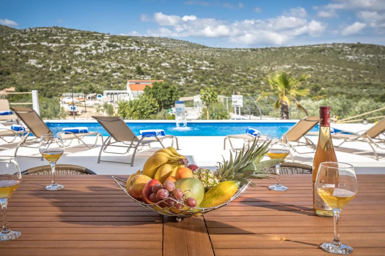 Villa Hileja Marina Exteriör bild
