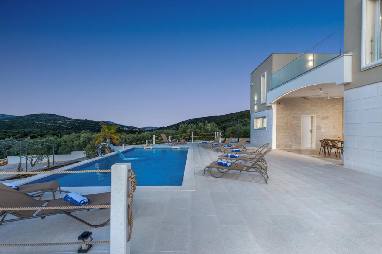 Villa Hileja Marina Exteriör bild